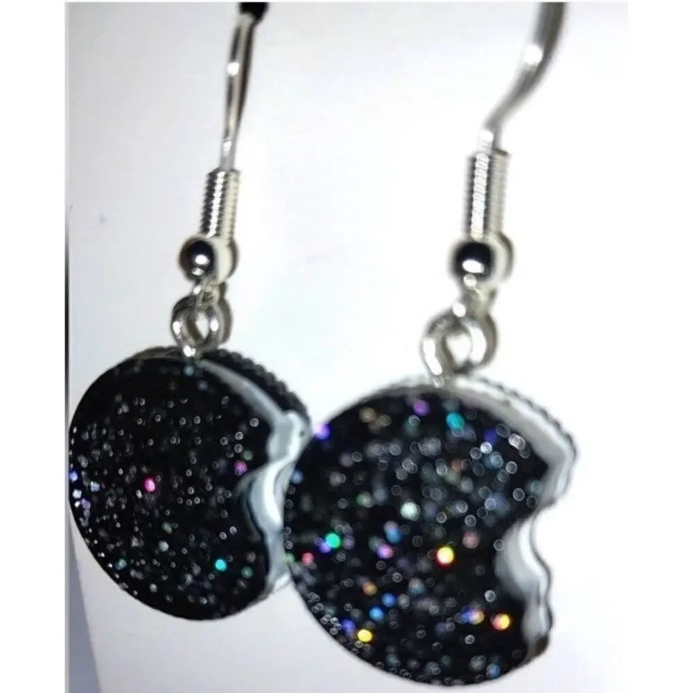 Super cute sandwich cookie earrings